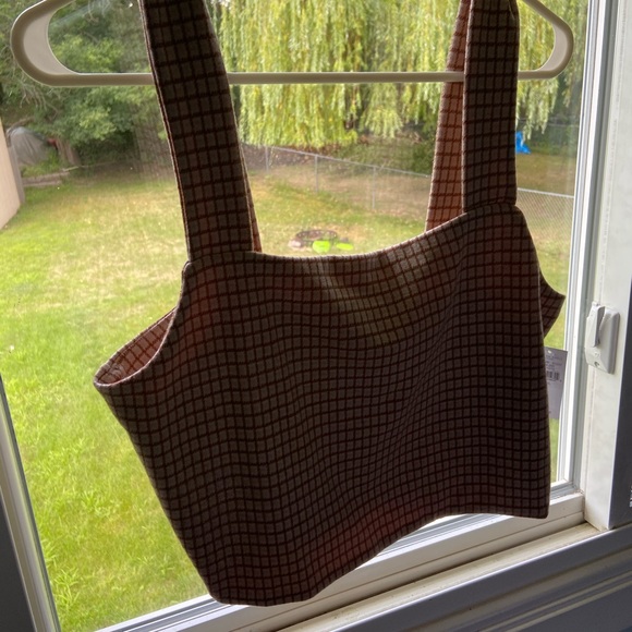 Crop top - Picture 3 of 4